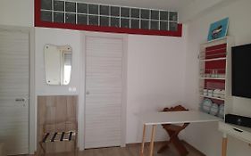 Adg Emilia 10 Appartamenti Del Garda