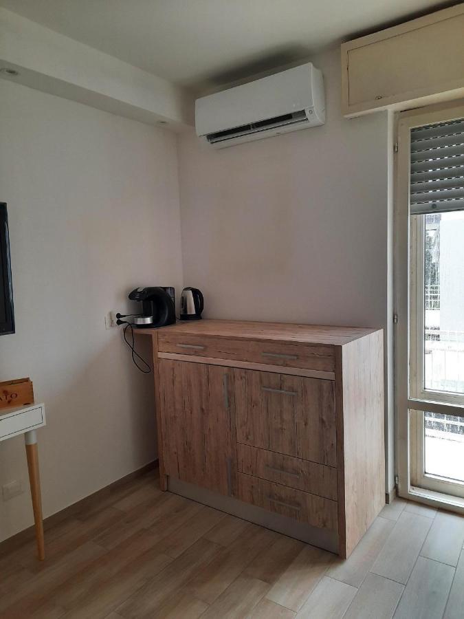 Adg Emilia 10 Appartamenti Del Garda Peschiera del Garda Exterior foto