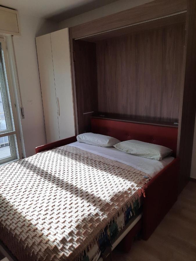 Adg Emilia 10 Appartamenti Del Garda Peschiera del Garda Exterior foto